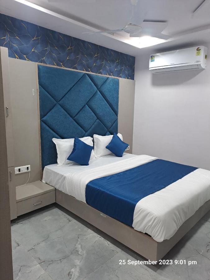 Hotel Kingdom 甘地讷格尔 外观 照片